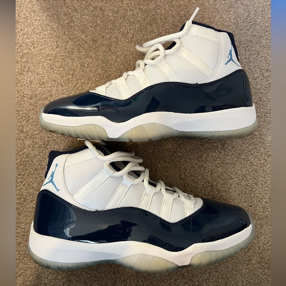Nike Air Jordan 11 Retro - Size 10.5